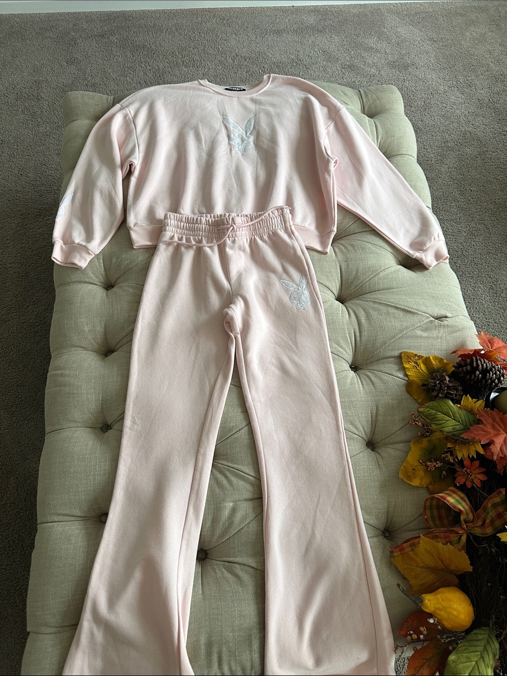 PLAYBOY Pale Pink Bunny Logo Set